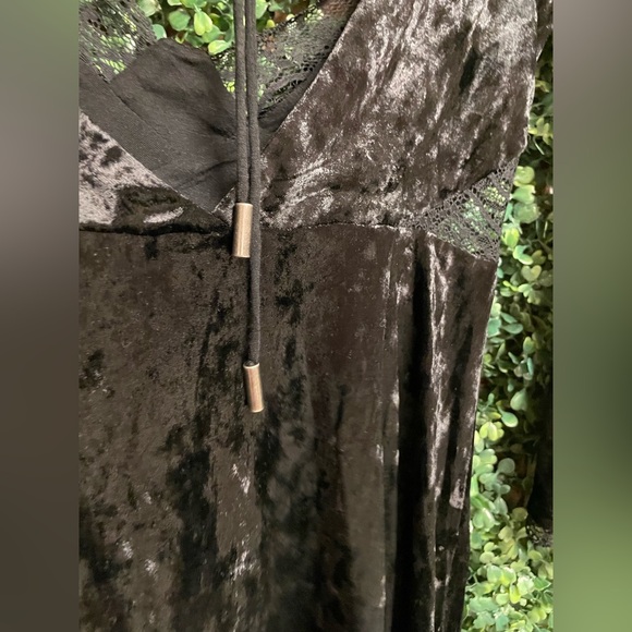 Free People - Kat Velvet Mini Faux Wrap Dress - Lace Paneling - NWT - XS - $128 - Picture 13 of 16